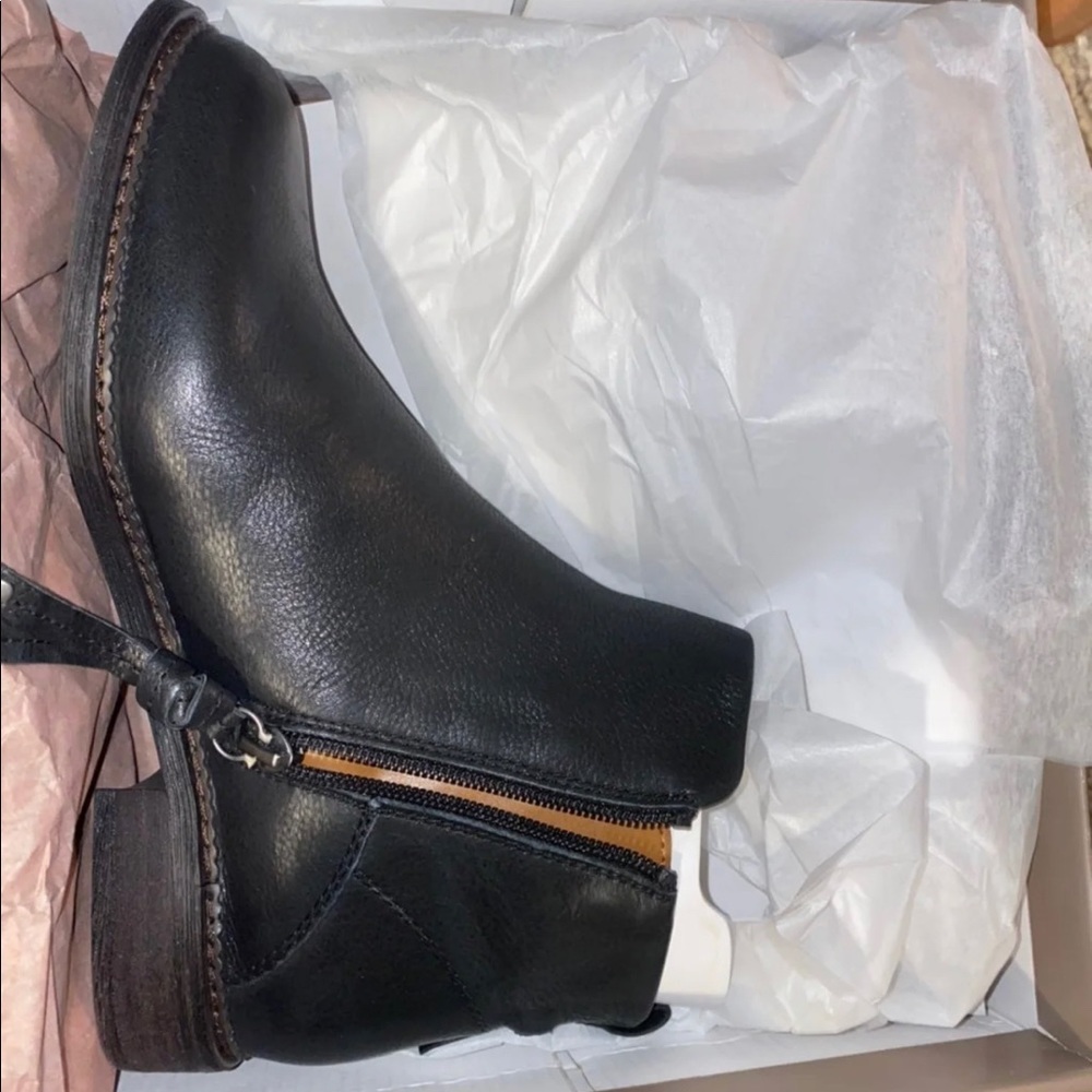 Franco Sarto Hyla booties